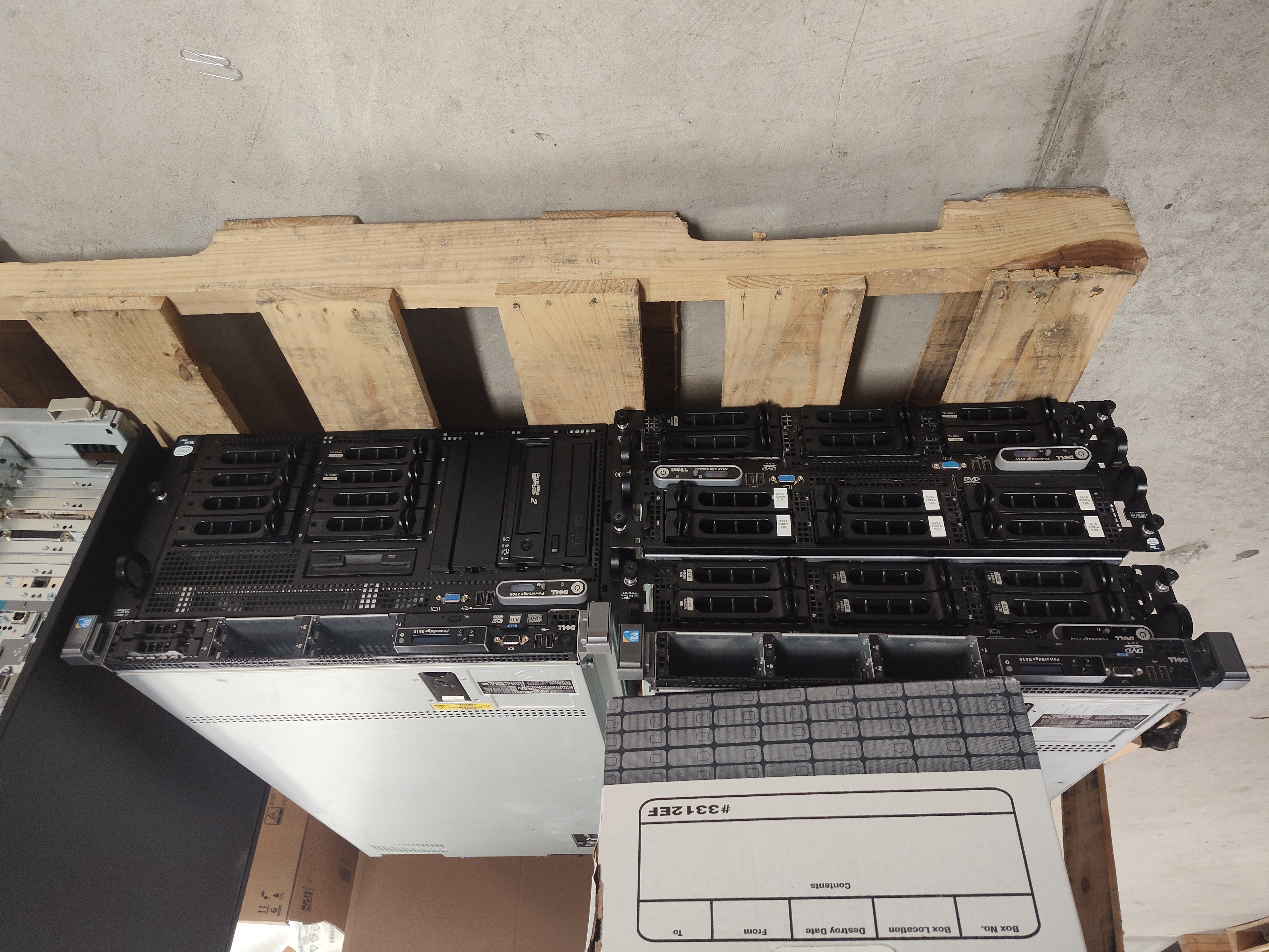 Servers & Networking